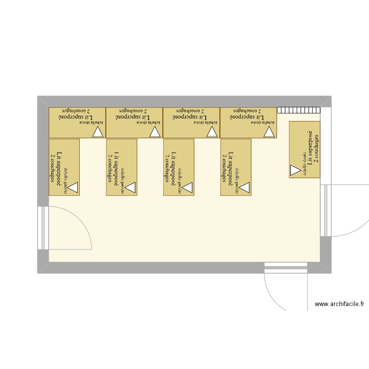 dortoir 18 place grand lit droite gauche. Plan de 1 pièce et 23 m2
