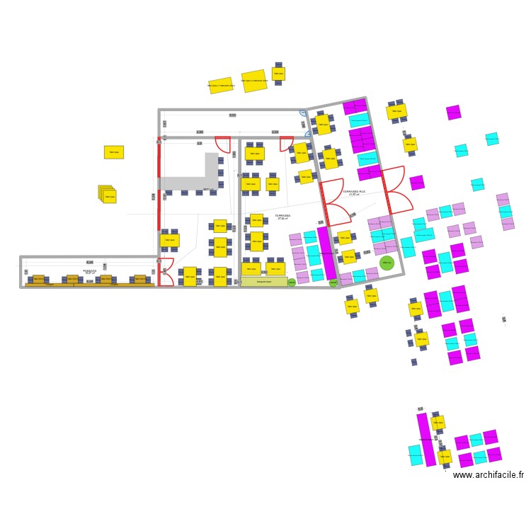 Projet derive v4 - AVEC MOBILIER. Plan de 4 pièces et 163 m2