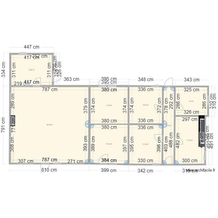 r+1 Juif. Plan de 9 pièces et 161 m2