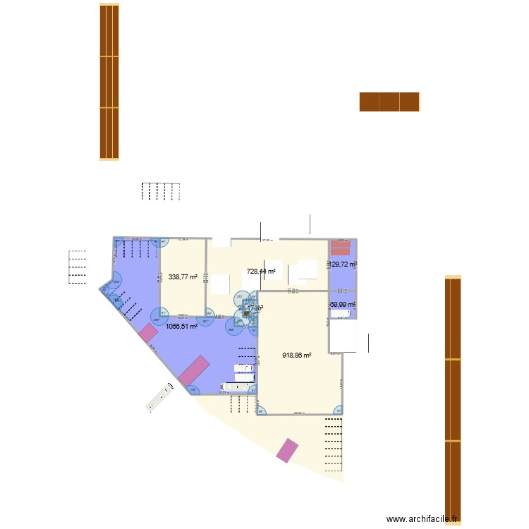 equerre 7. Plan de 7 pièces et 3273 m2