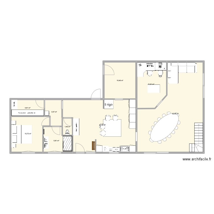 maison. Plan de 9 pièces et 122 m2