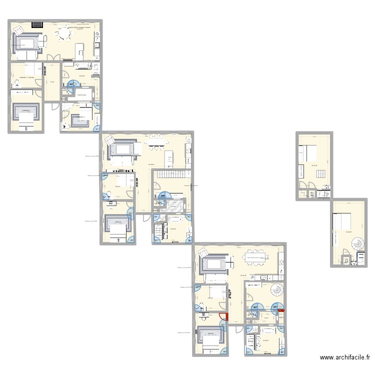 Cathédrale duplex. Plan de 26 pièces et 363 m2