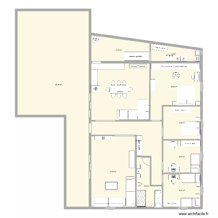 chez moi. Plan de 11 pièces et 270 m²