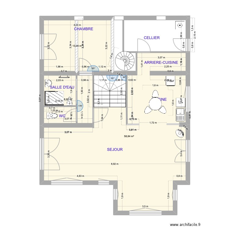 Rez de chaussée maxter. Plan de 3 pièces et 81 m2