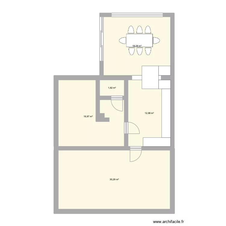 Maison + annexe. Plan de 5  et 80 m²