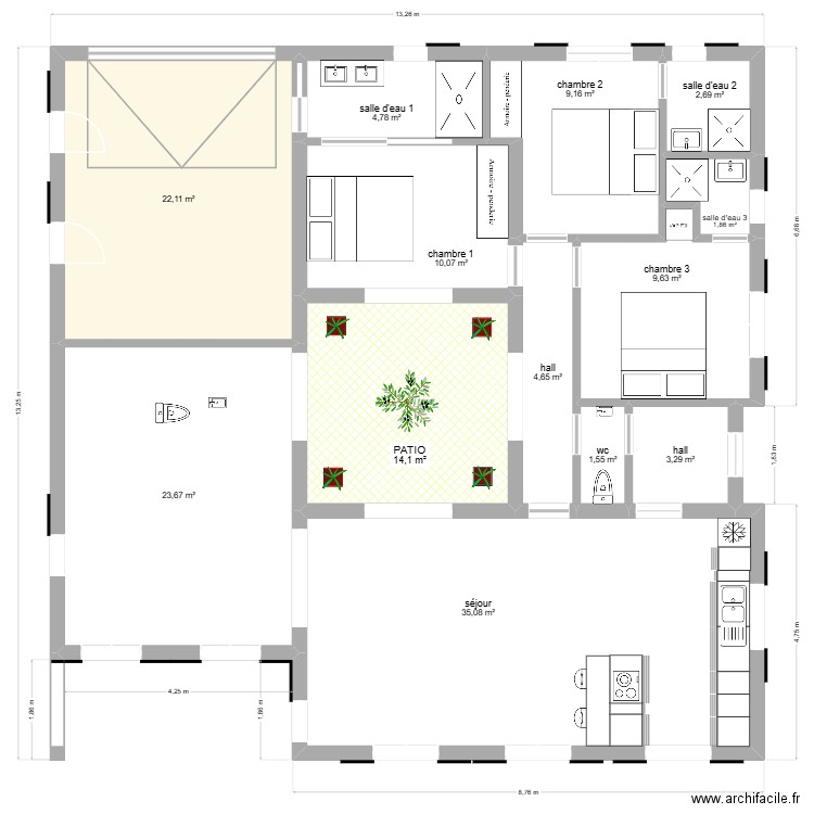 patio simple BIS. Plan de 13 pièces et 143 m2
