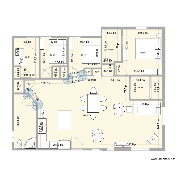 Chalet. Plan de 14 pièces et 95 m2
