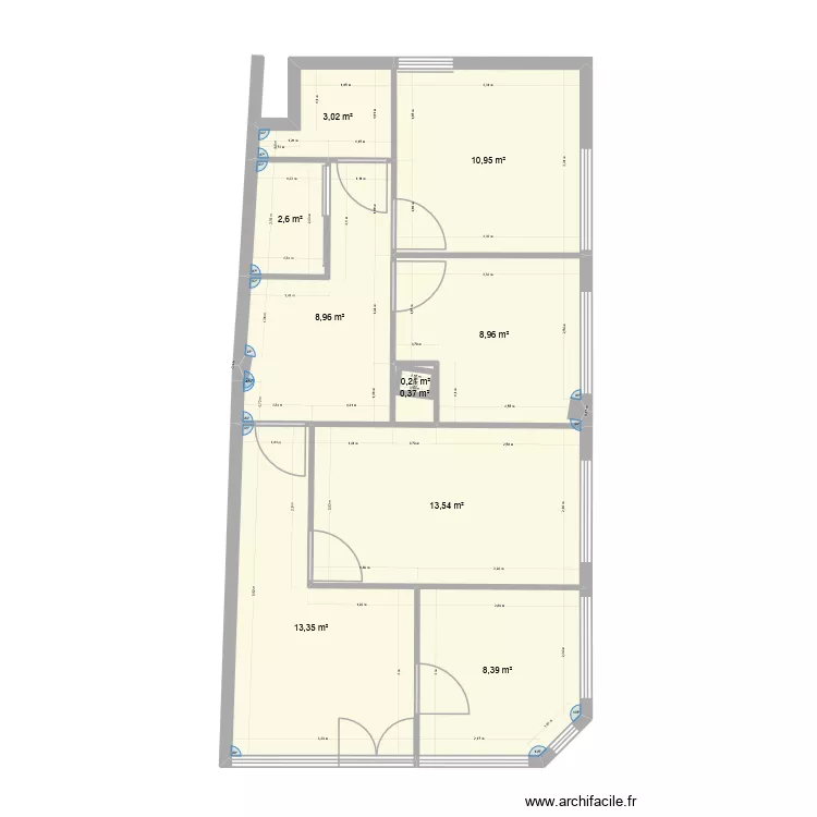 Local commercial - base + am&eacute;nagement. Plan de 10  et 71 m²