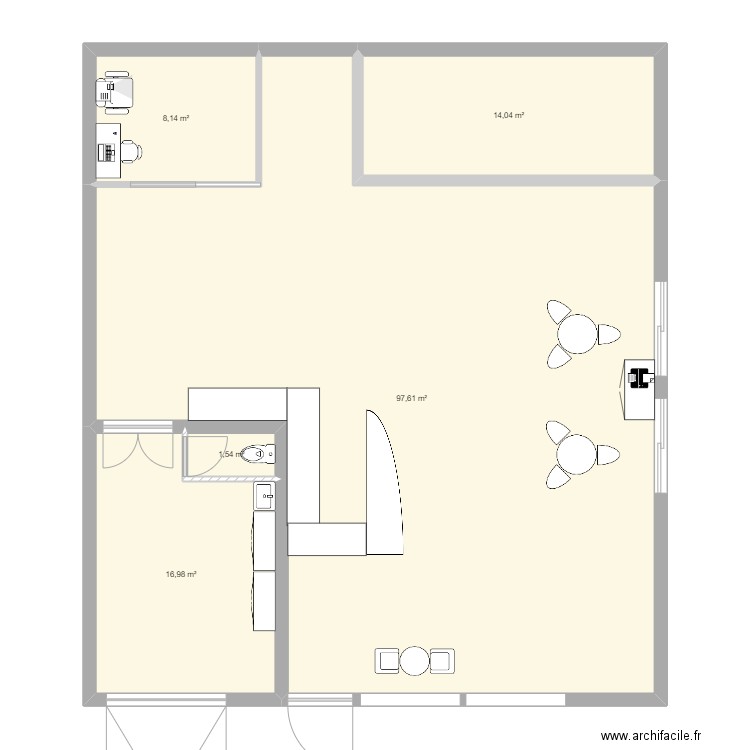 Magasin. Plan de 5 pièces et 138 m2