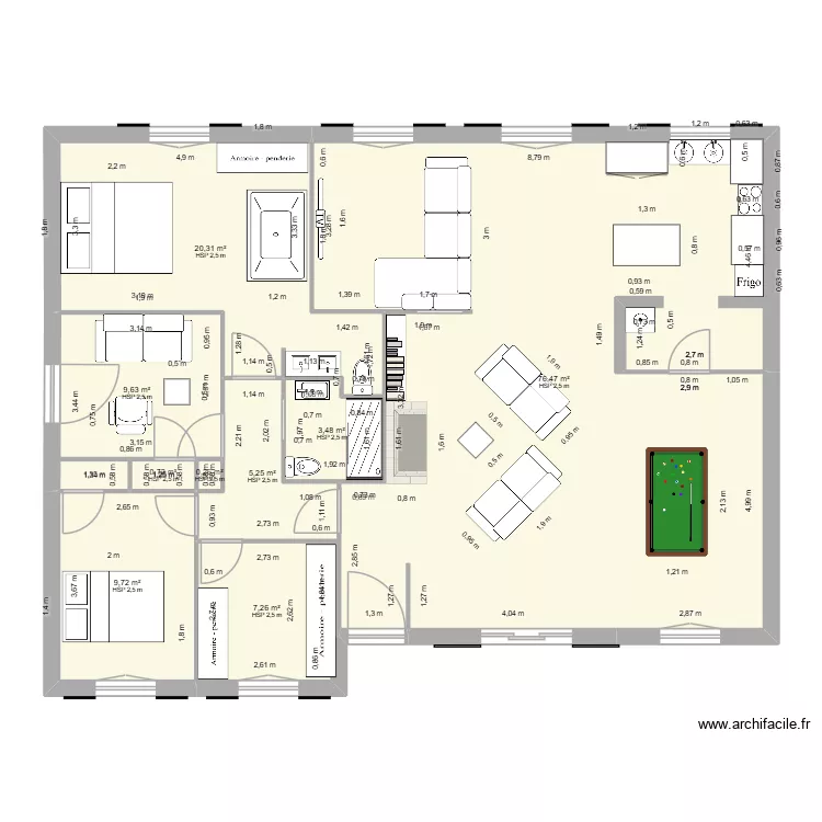 maison. Plan de 9  et 133 m²