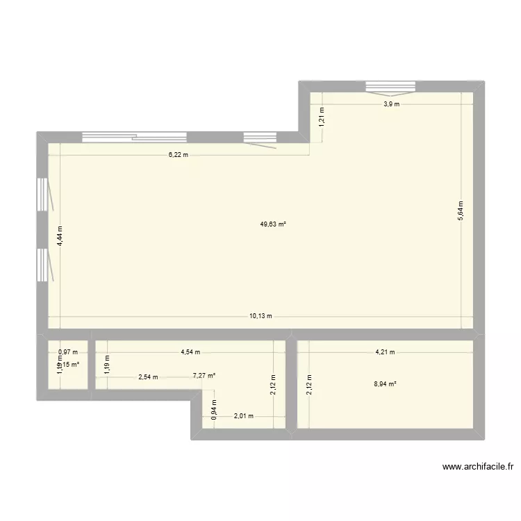 Froidchapelle Gouty. Plan de 4  et 67 m²
