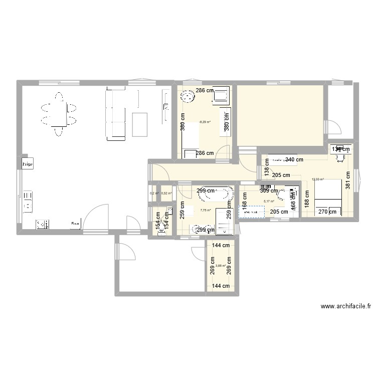 Maison actuelle - plan futur. Plan de 8 pièces et 42 m2