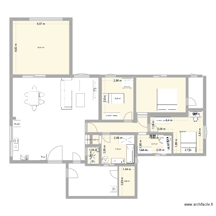 Maison actuelle - plan futur. Plan de 8 pièces et 42 m2