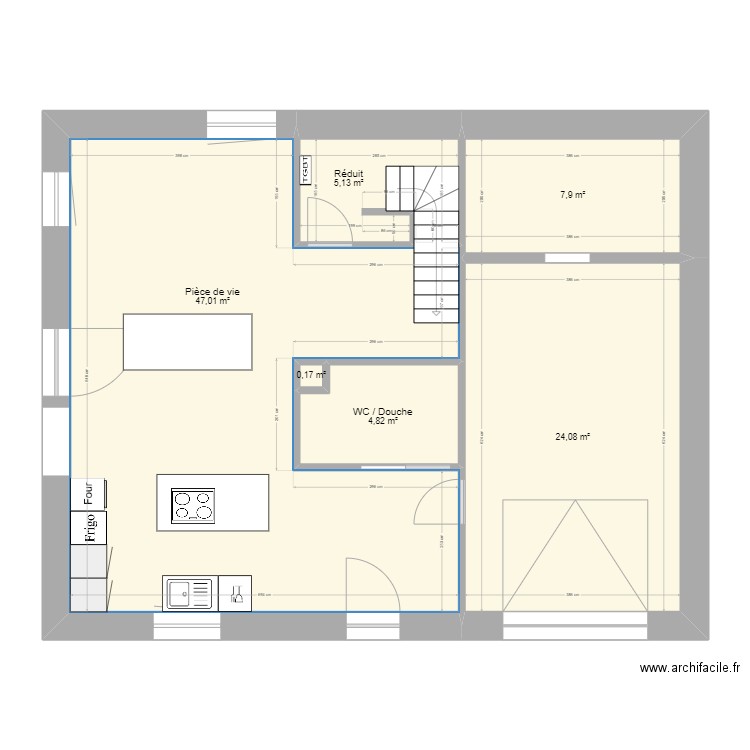 Plan du rez avec cuisine version longue. Plan de 0 pièce et 0 m2