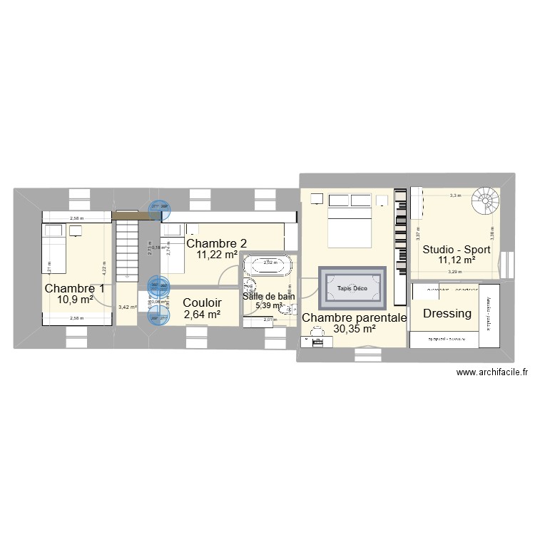 Étage maison. Plan de 9 pièces et 77 m2