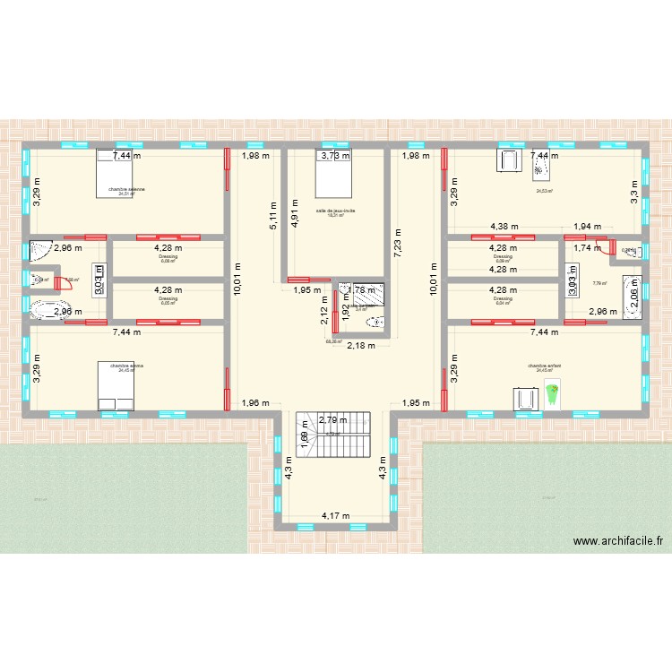 sous sol. Plan de 33 pièces et 780 m2