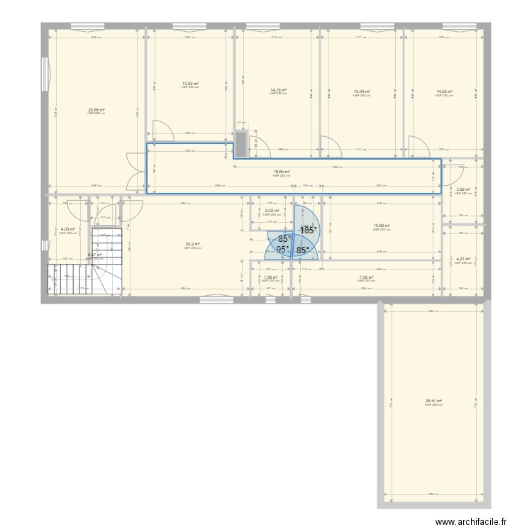 credit agricole. Plan de 18 pièces et 190 m2