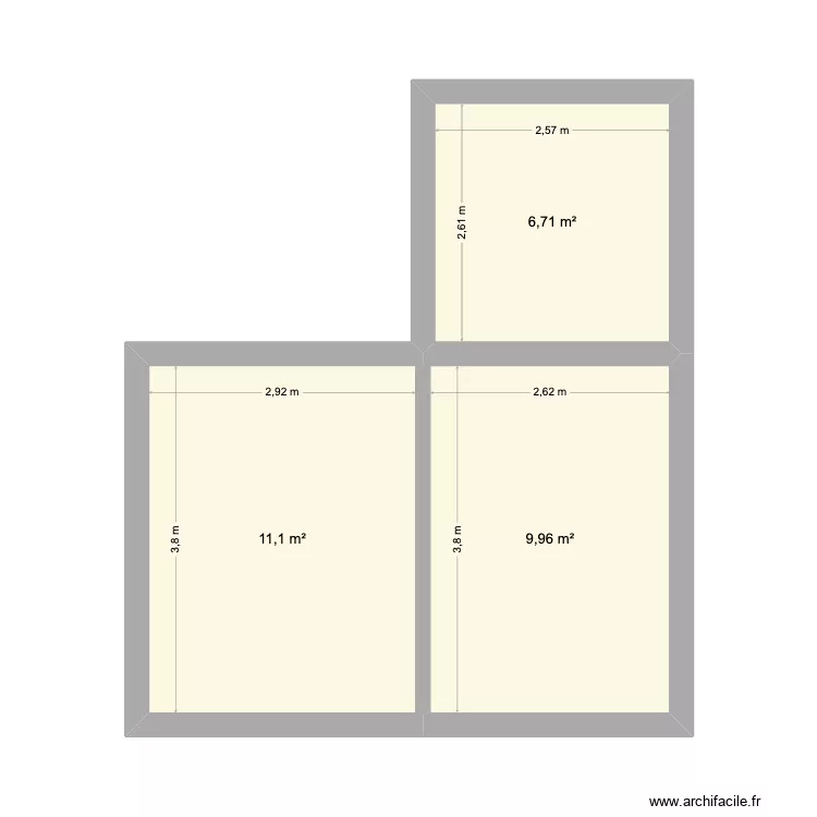 Julie. Plan de 3  et 28 m²