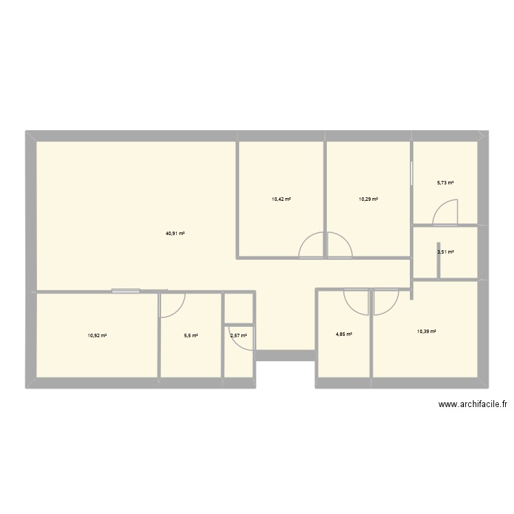 KZO vierge. Plan de 10 pièces et 105 m2