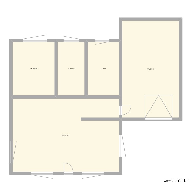 Maison 111 St-Régis. Plan de 5 pièces et 149 m2
