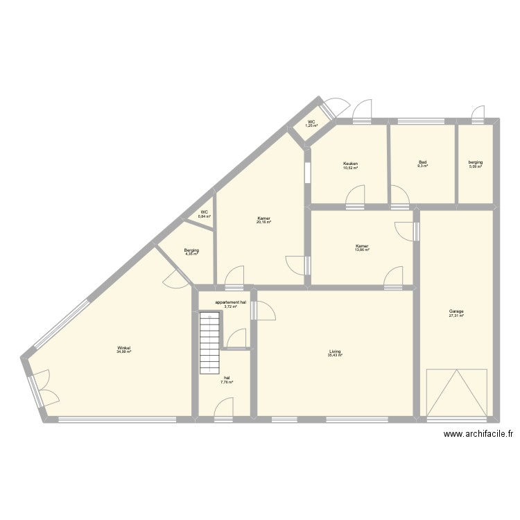 RDC asis. Plan de 13 pièces et 175 m2