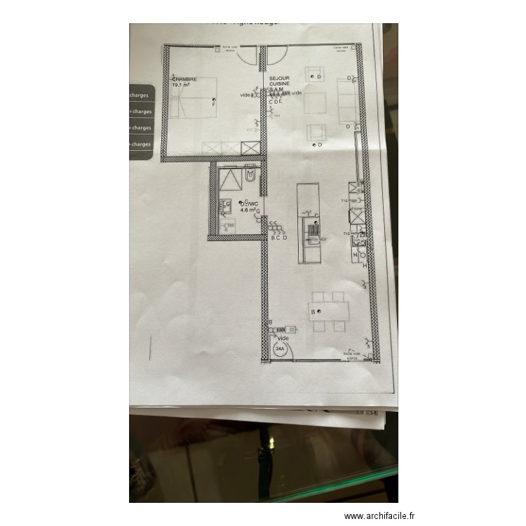 4 pièces. Plan de 0 pièce et 0 m2