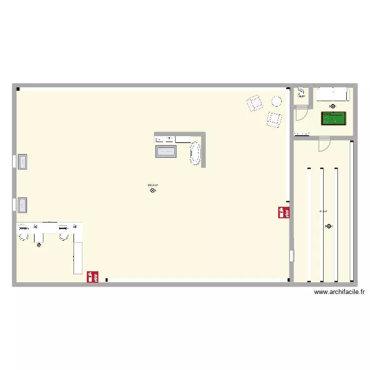 magasin. Plan de 4 pièces et 311 m²