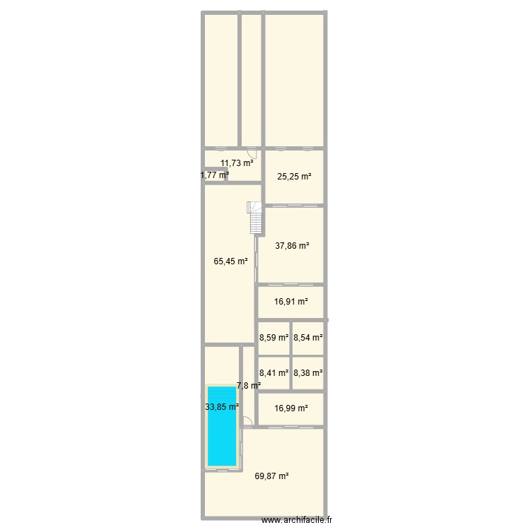 thare'(-. Plan de 22 pièces et 688 m2