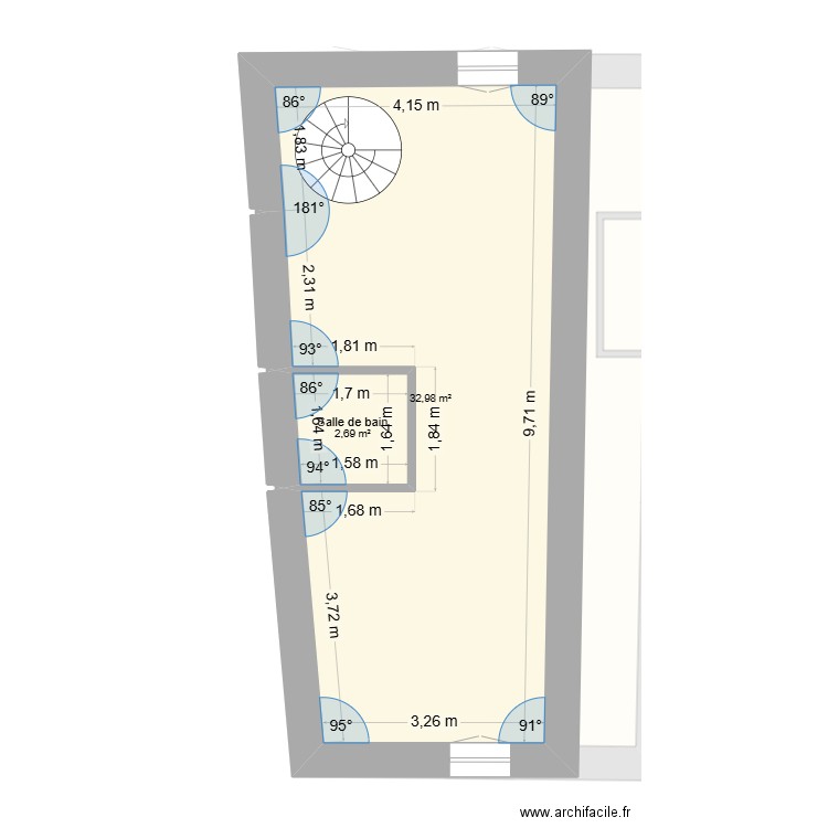 Gallo. Plan de 11 pièces et 179 m2