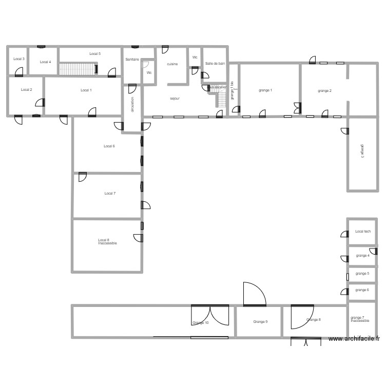Ferme logement RDC . Plan de 20 pièces et 609 m2