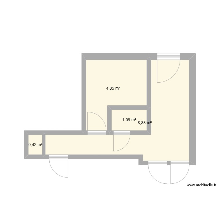 couloir bas. Plan de 4 pièces et 15 m2