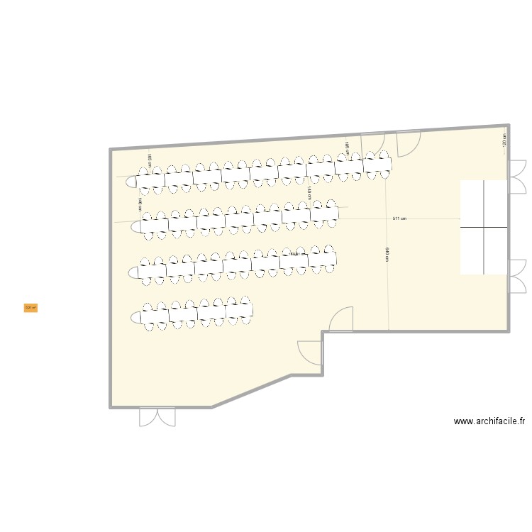 plan table. Plan de 1 pièce et 160 m2