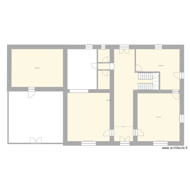 SAINT SALVY  RDC. Plan de 4 pièces et 156 m2