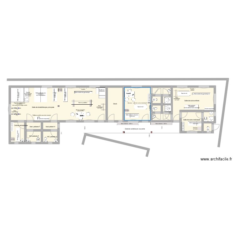 Hôpital Magara - Bâtiment équipé pour service kiné 2. Plan de 18 pièces et 140 m2