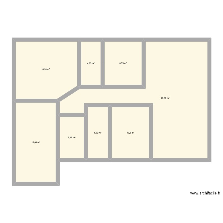 V4 a faire. Plan de 8 pièces et 114 m2