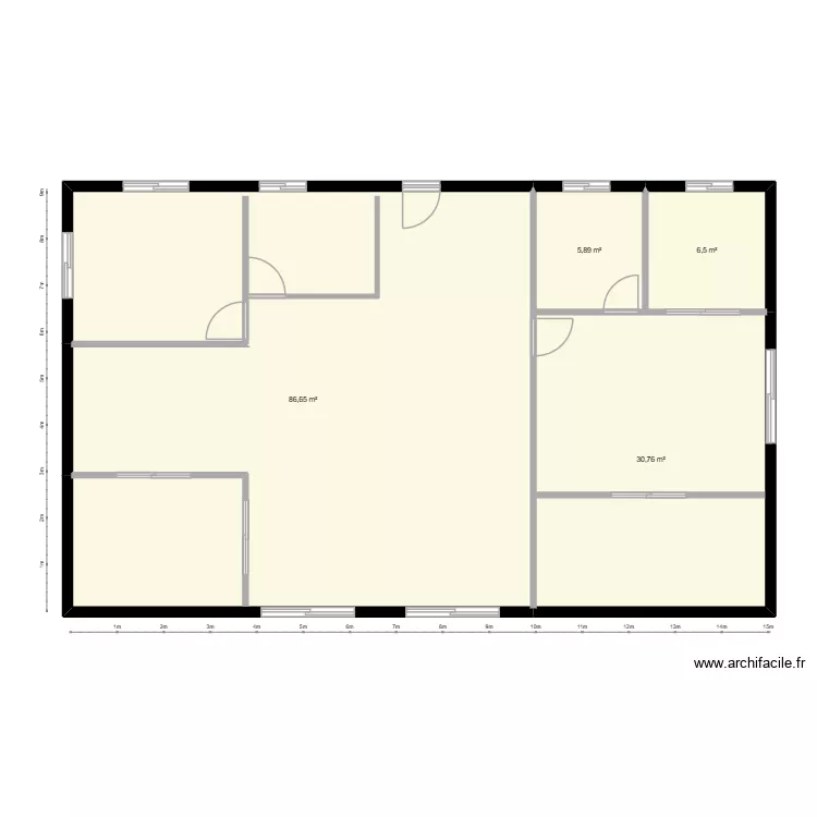 Etage. Plan de 4  et 130 m²