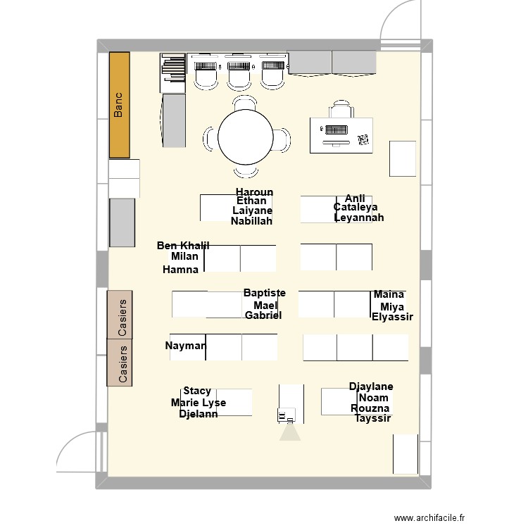 Classe P2 7 groupes HETERO. Plan de 1 pièce et 65 m2