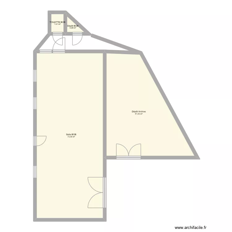 RDC Batiment B. Plan de 4  et 117 m²