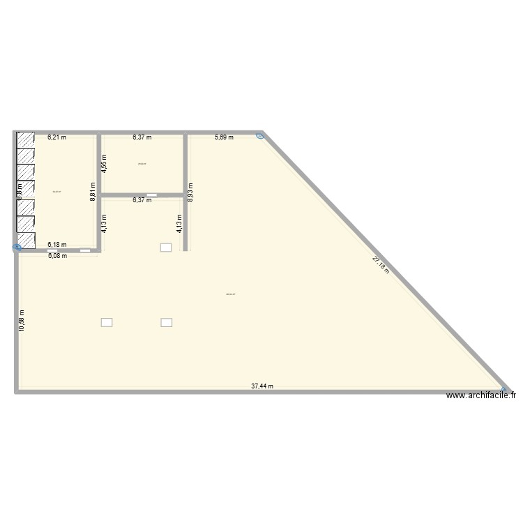 Mas RDC. Plan de 3 pièces et 544 m2
