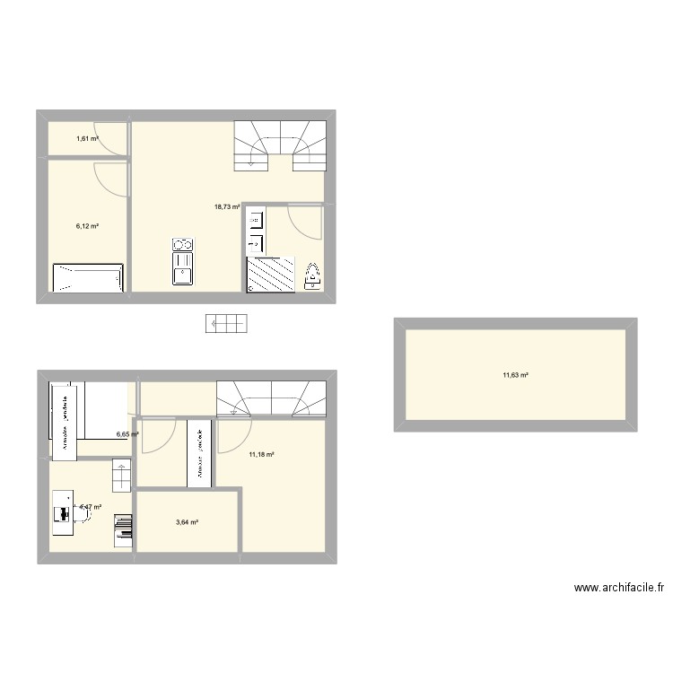 maison du fond. Plan de 8 pièces et 64 m2