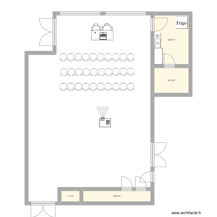 Ory 30 chaises. Plan de 0 pièce et 0 m2