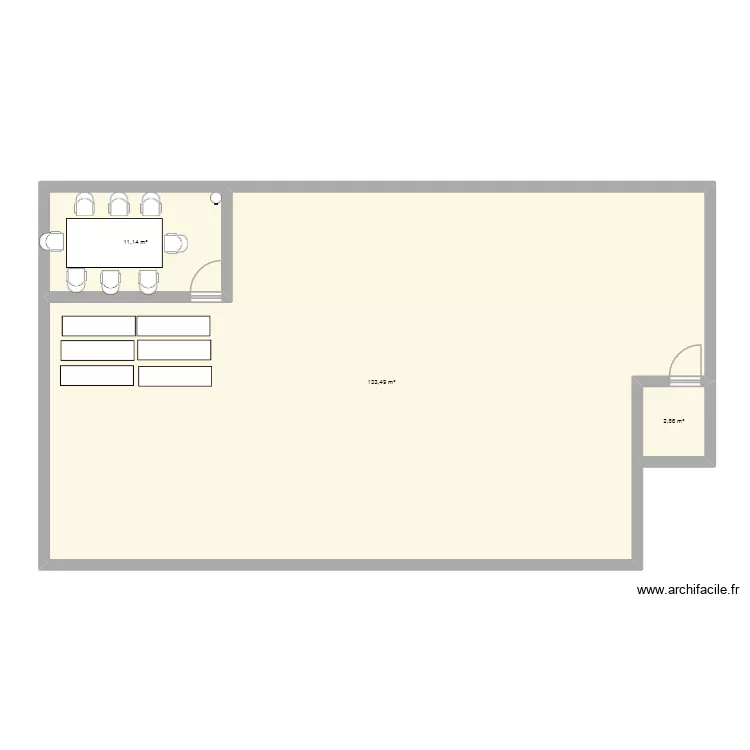 entrepot vu de haut. Plan de 3  et 147 m²