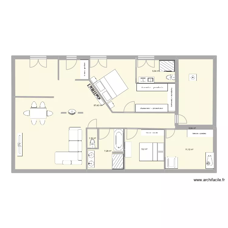 MAISON. Plan de 7  et 121 m²