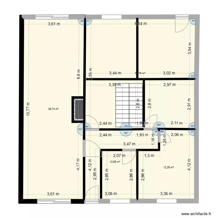 plan actuel de la maison. Plan de 4  et 106 m²