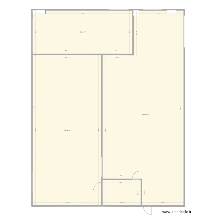 SAS emballage. Plan de 3 pièces et 302 m2