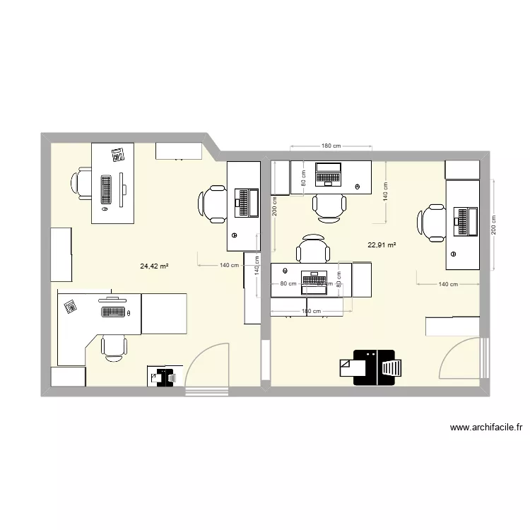 Ancienne caf&eacute;t&eacute;ria. Plan de 2  et 47 m²