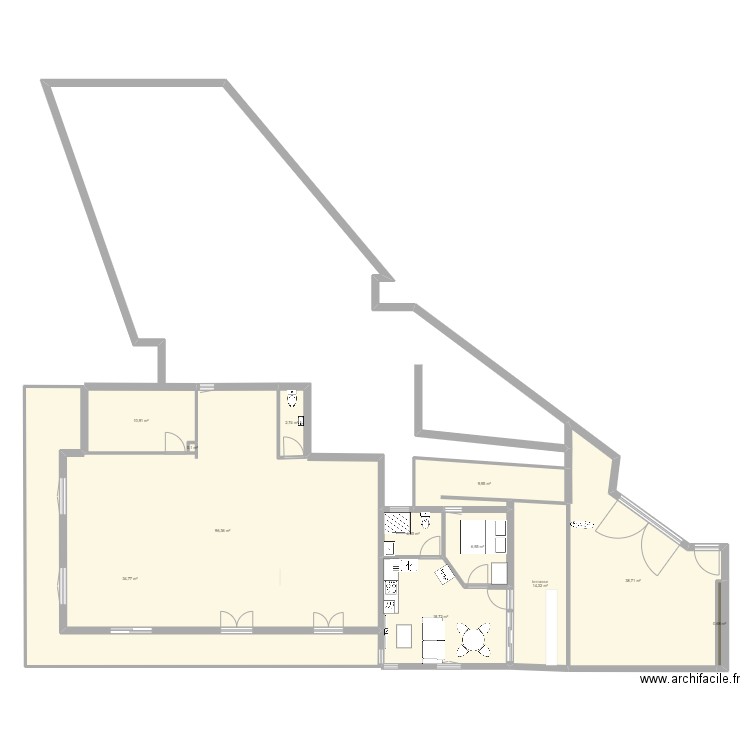 1 er etage. Plan de 10 pièces et 185 m2