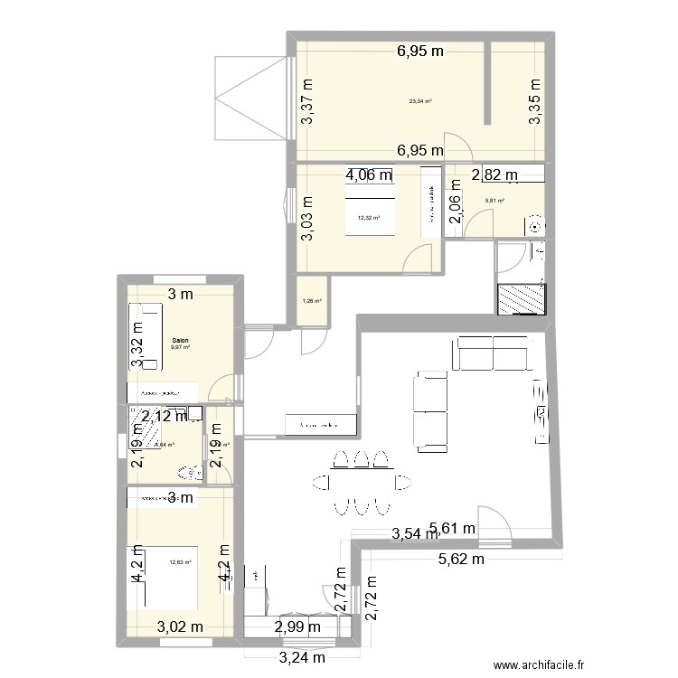 Lametairie. Plan de 8 pièces et 72 m2