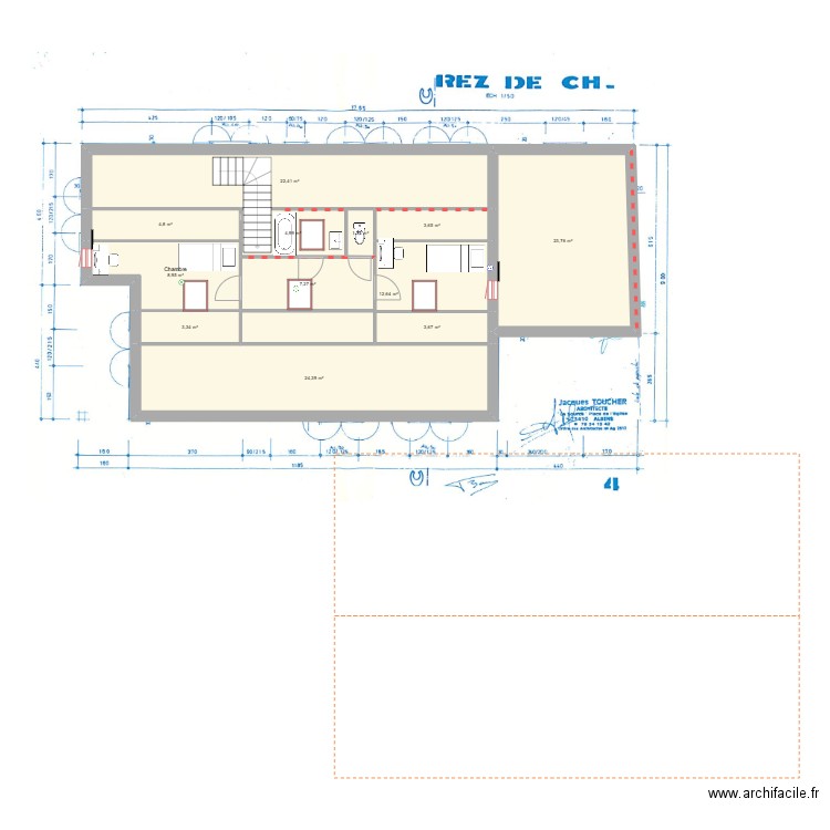 etage. Plan de 12 pièces et 121 m2