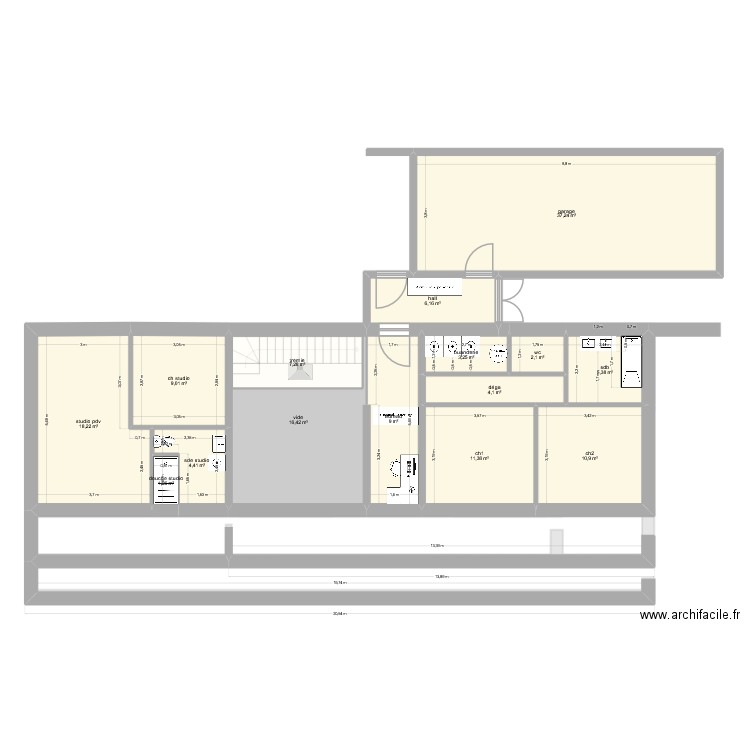 smu nov. Plan de 25 pièces et 245 m2